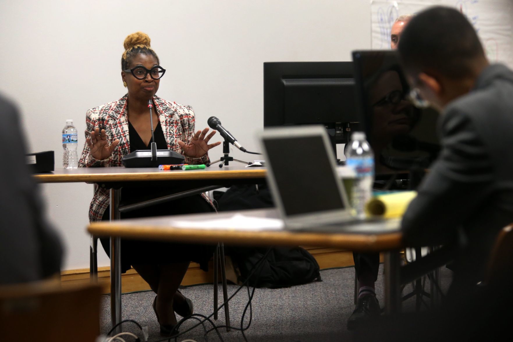 Day 4 - Hearings on fate of Missouri's lone abortion clinic